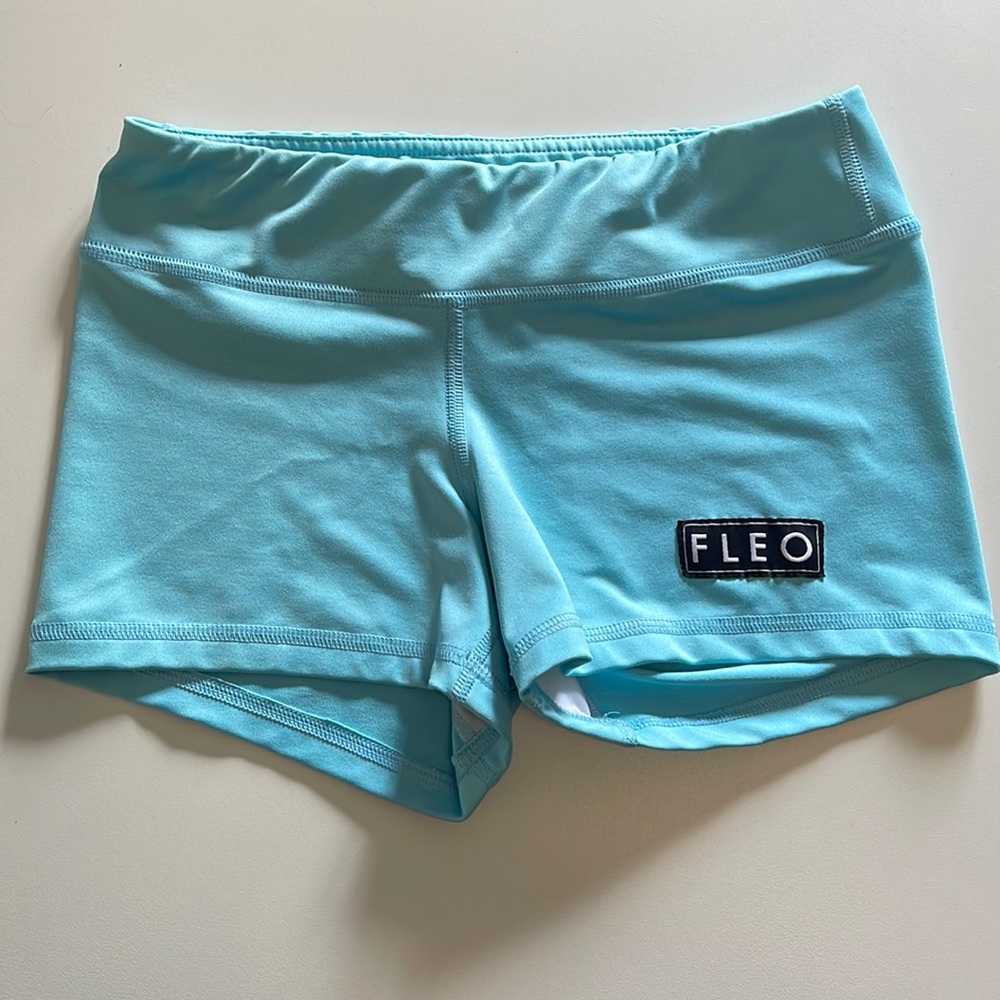 FLEO 3.25 inseam shorts baby blue small
